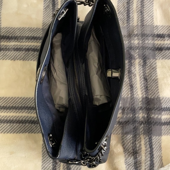 Coach Turnlock Leather Shoulder Bag Dark Navy - Picture 7 of 10